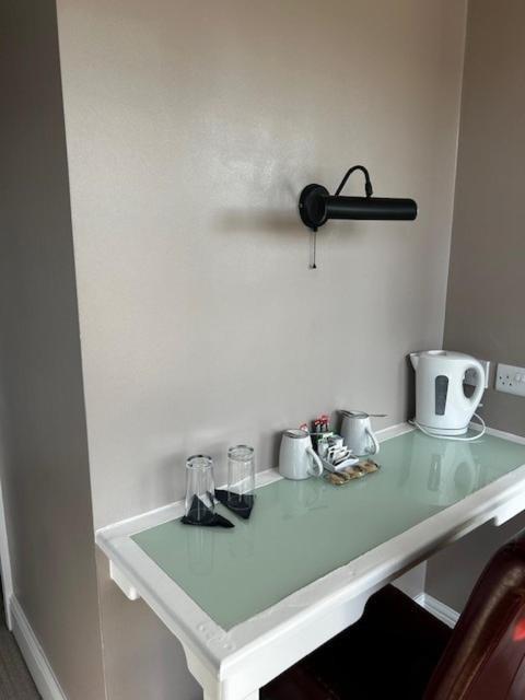 The Limes Bar And Hotel Needham Market ภายนอก รูปภาพ